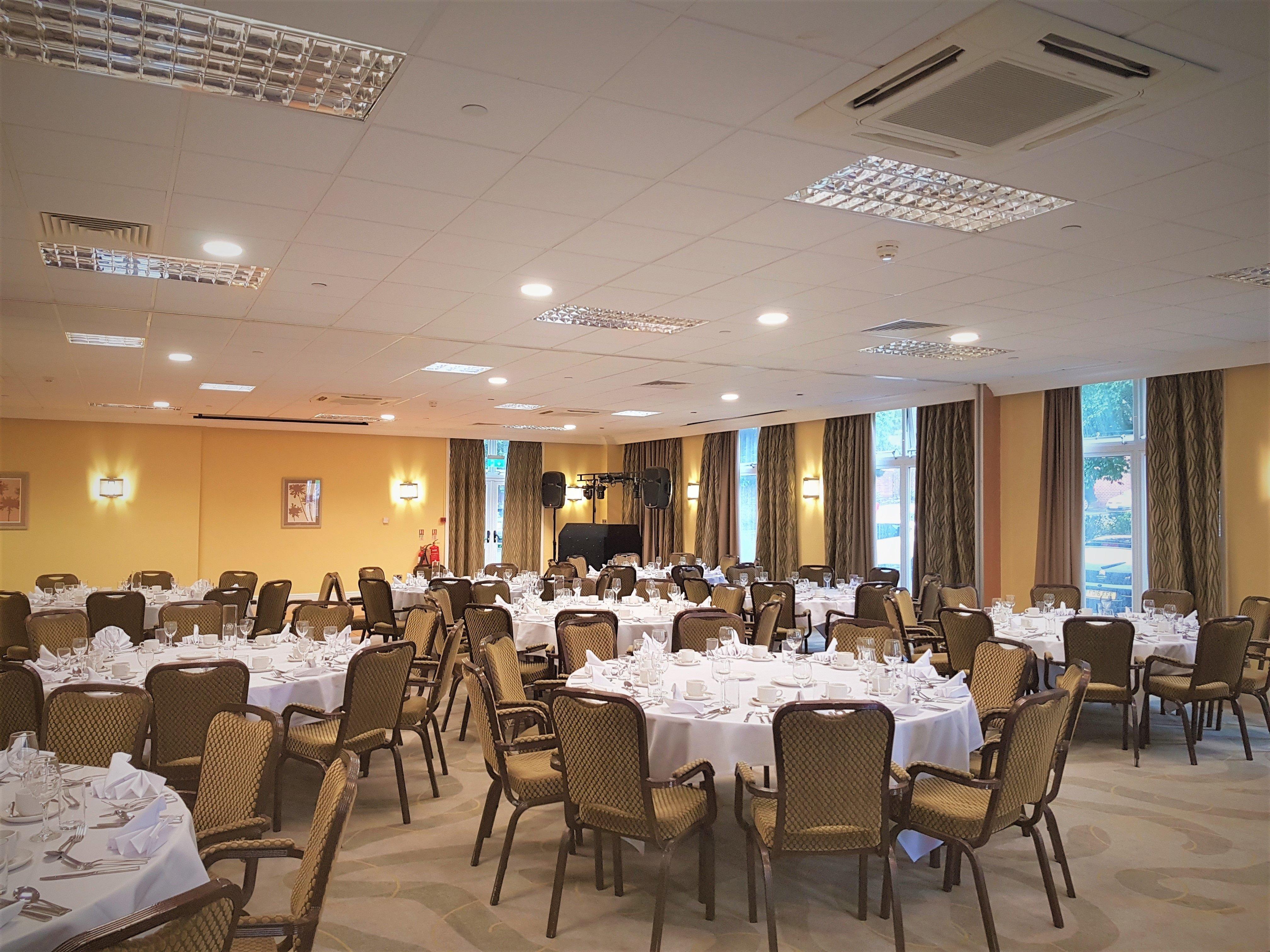 Holiday Inn Kenilworth - Warwick Exterior foto